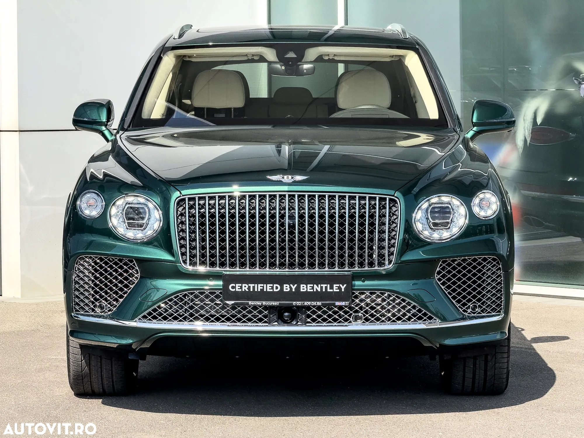 Bentley Bentayga - 2