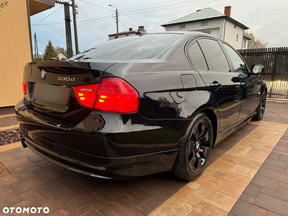 BMW Seria 3 330d - 4