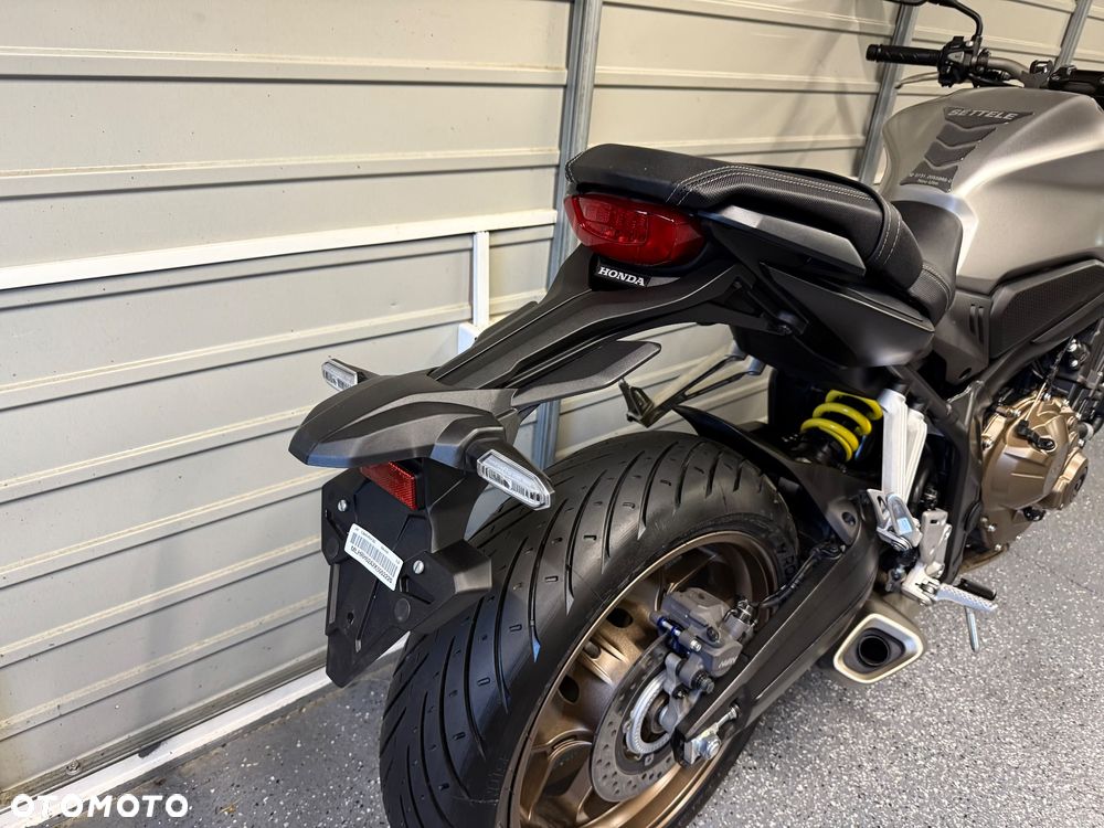 Honda CB - 4