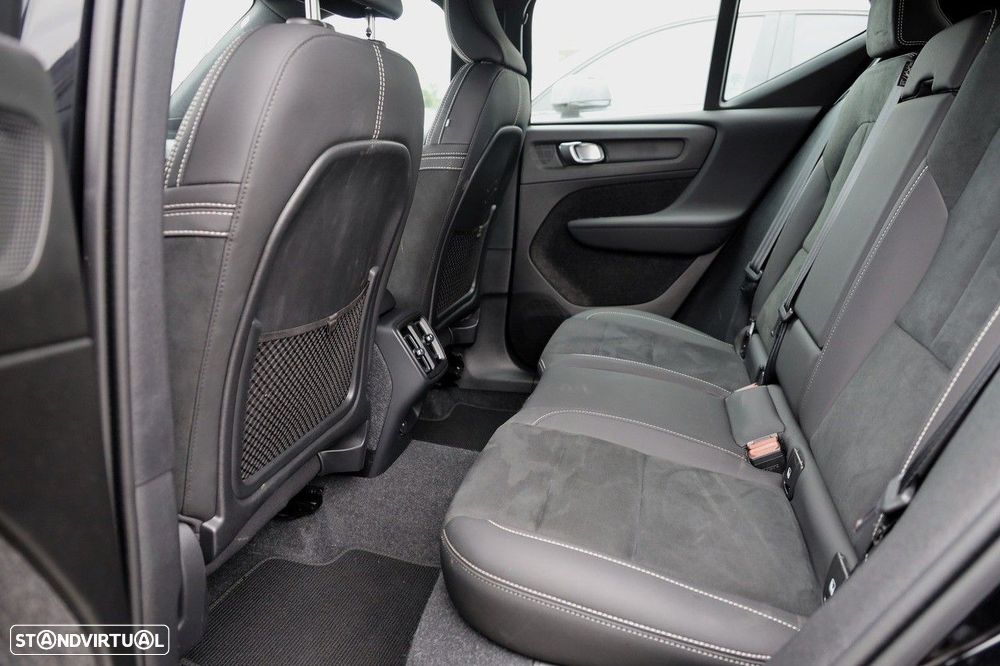 Volvo XC 40 1.5 T2 Plus Dark Auto - 12