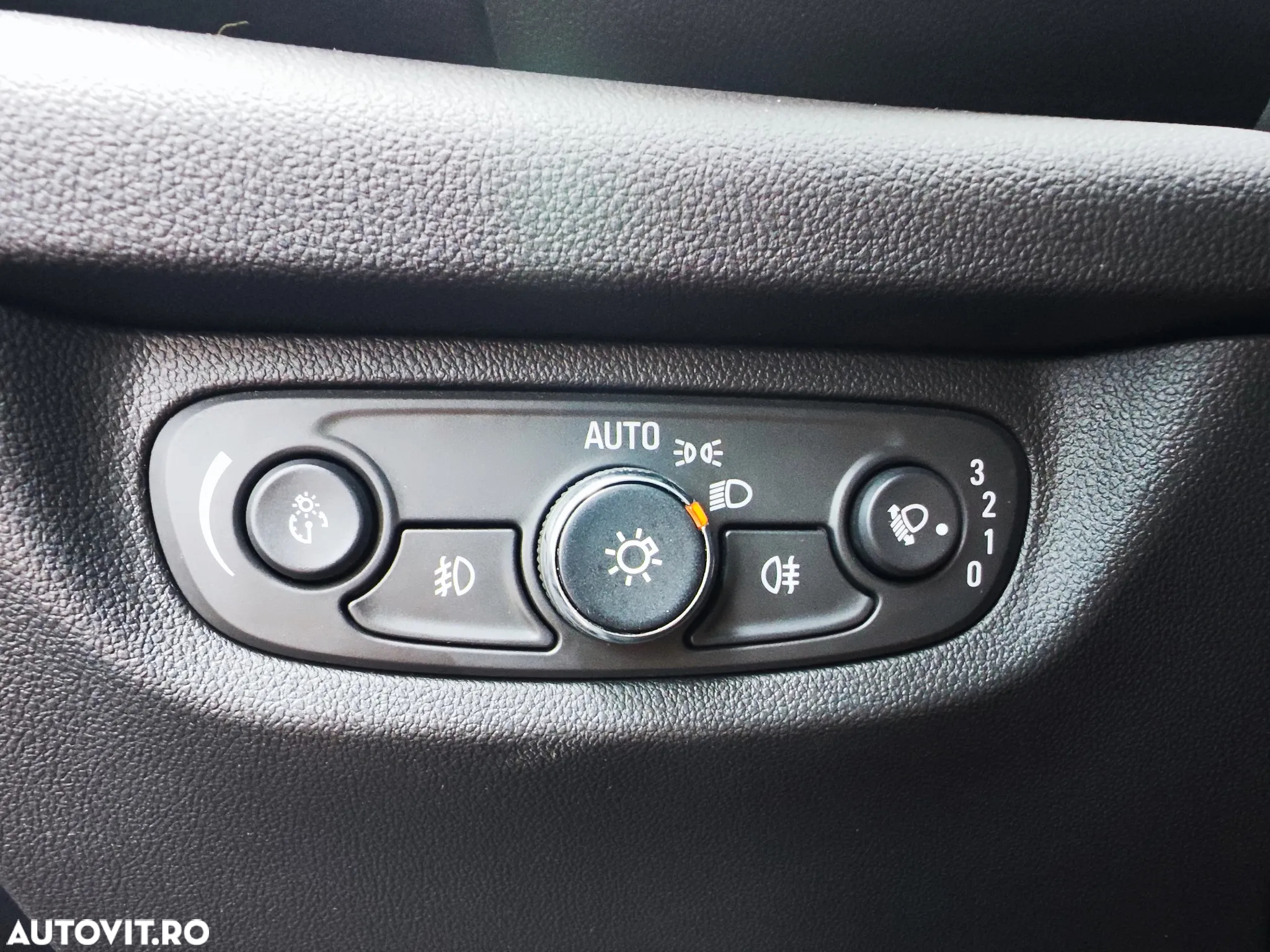 Opel Insignia - 17