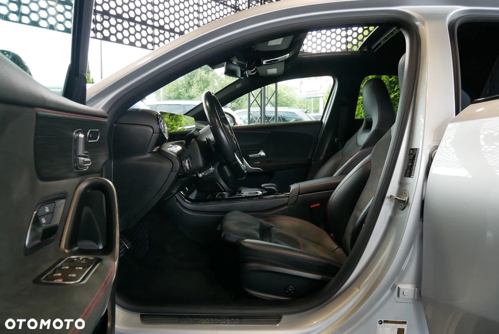 Mercedes-Benz Klasa A 250 4-Matic AMG Line 7G-DCT - 8