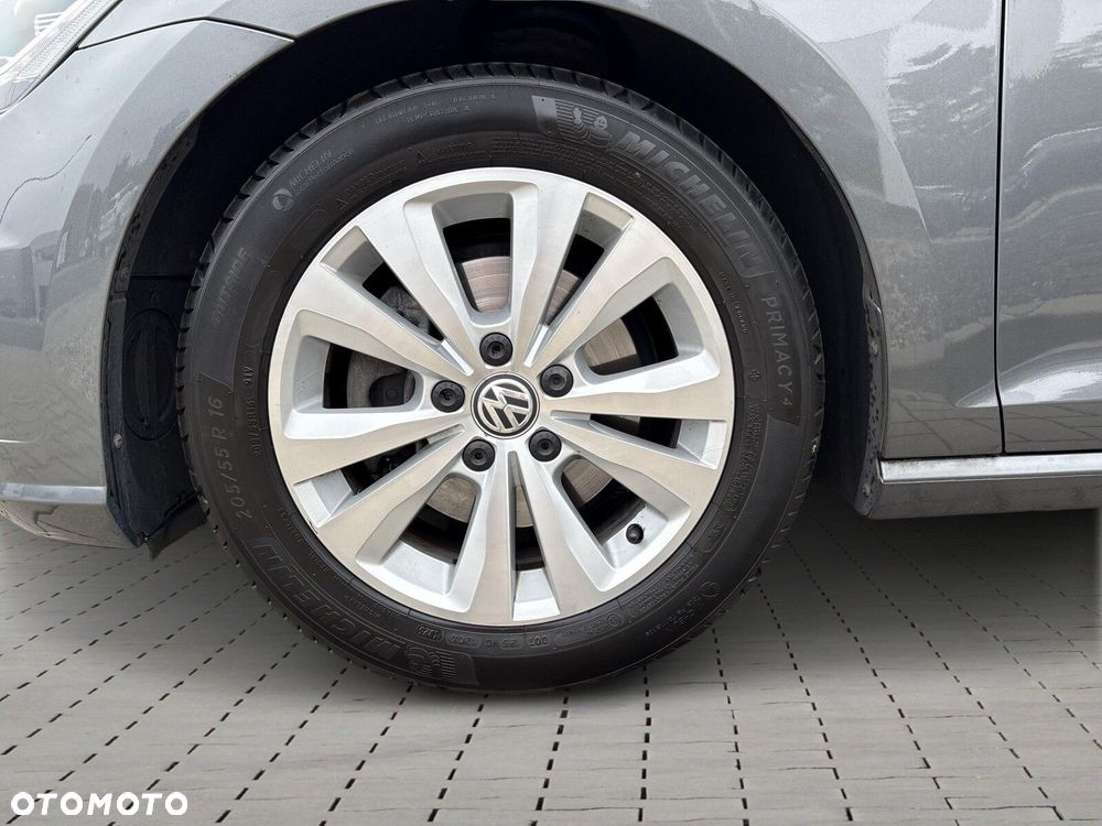 Volkswagen Golf 1.5 TSI BMT Comfortline - 29