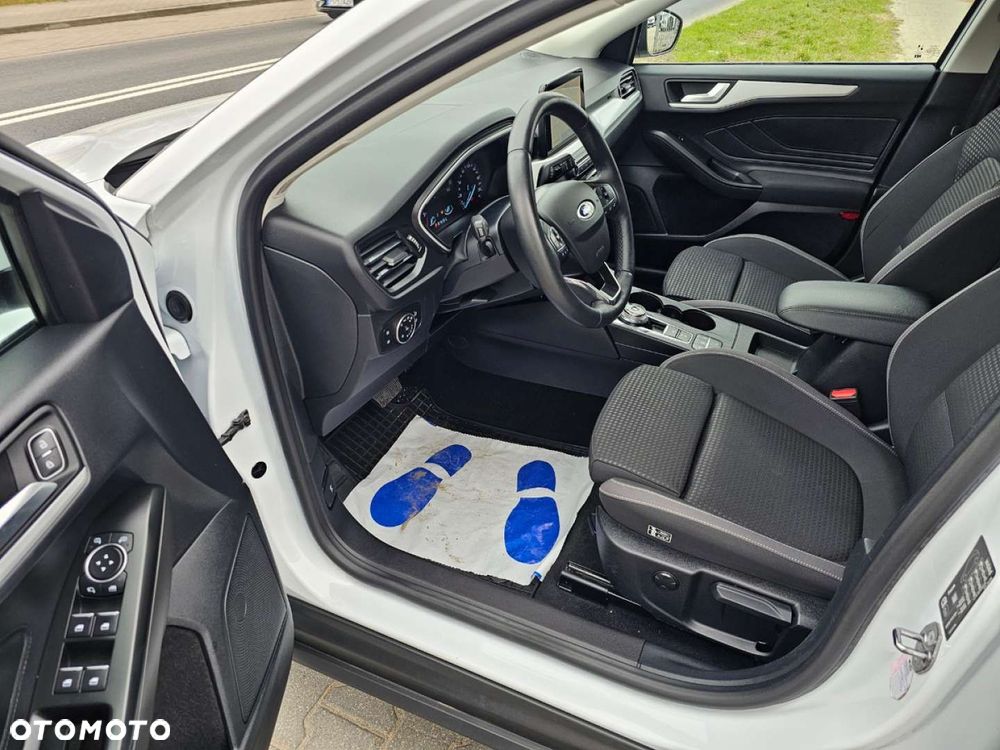 Ford Focus - 17