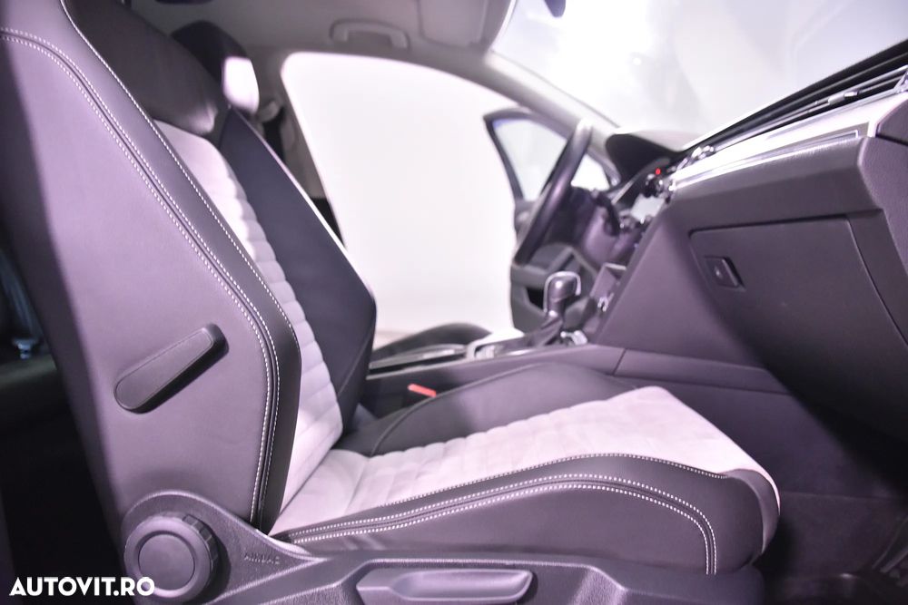 Volkswagen Passat - 11