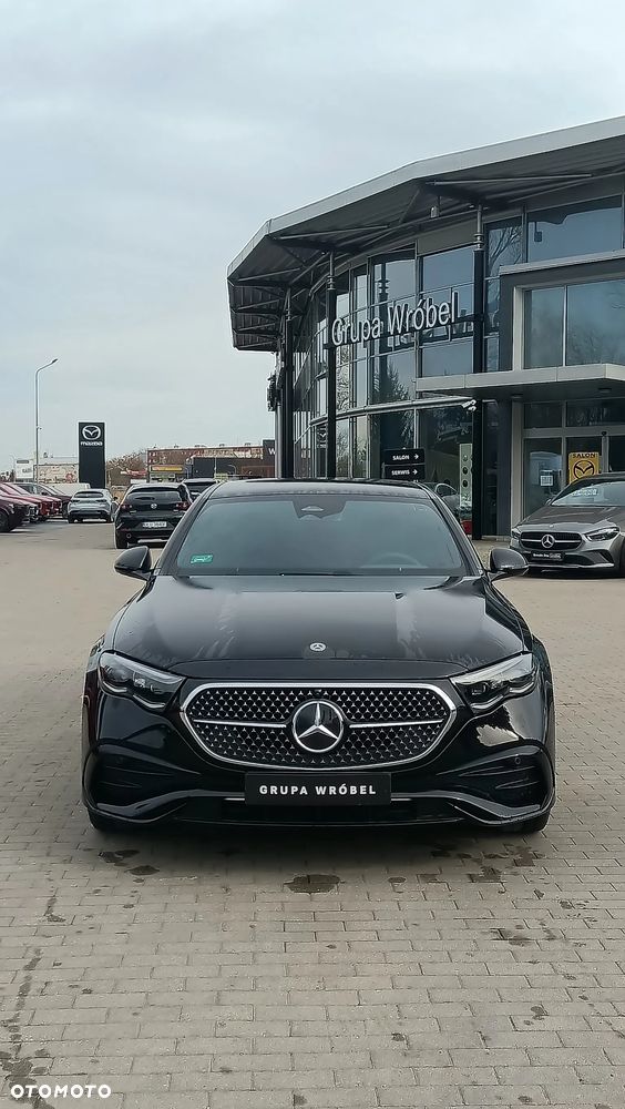 Mercedes-Benz Klasa E 300 de PHEV 4-Matic AMG 9G-Tronic - 2