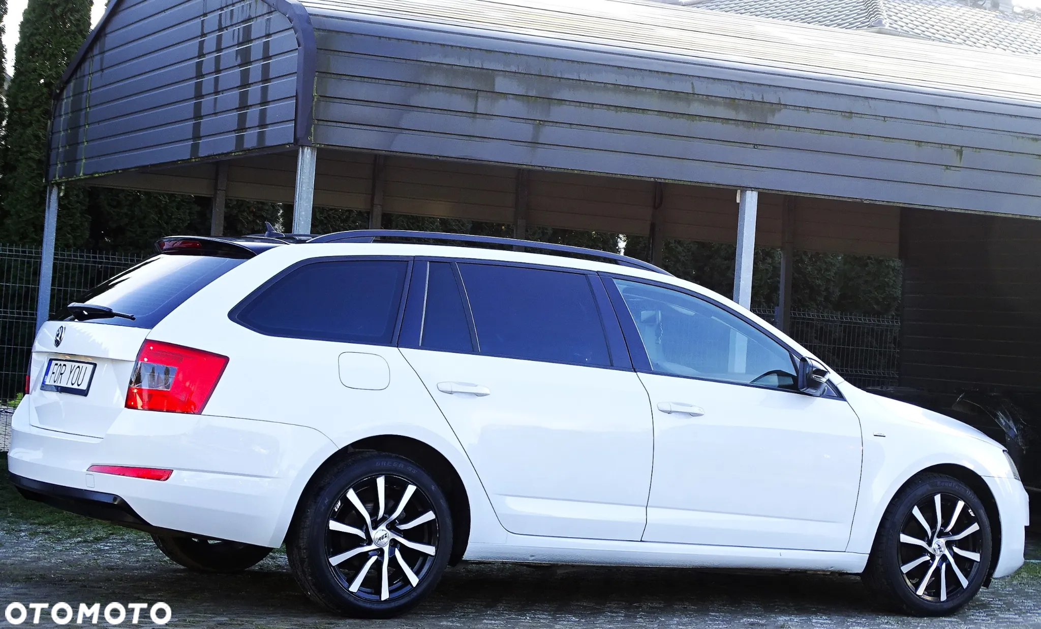 Skoda Octavia 2.0 TDI Joy DSG - 9