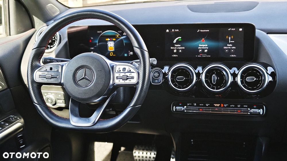 Mercedes-Benz GLA 200 d 8G-DCT AMG Line - 24