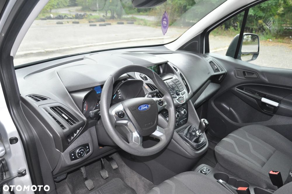 Ford Tourneo Connect - 24