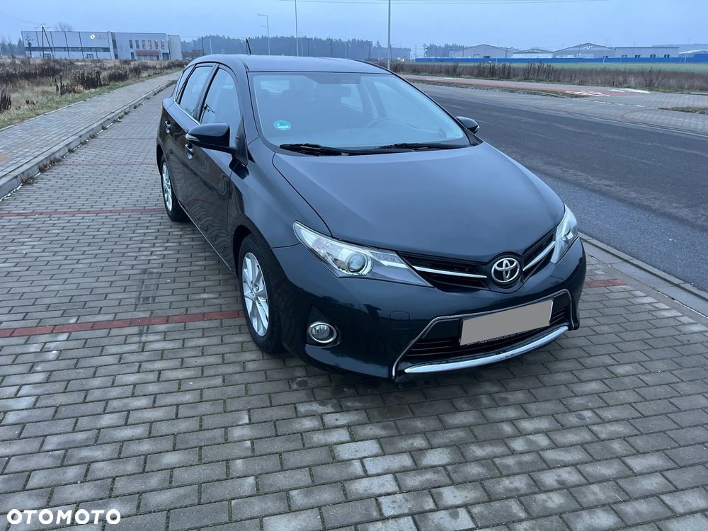 Toyota Auris 2.0 D-4D Dynamic - 3