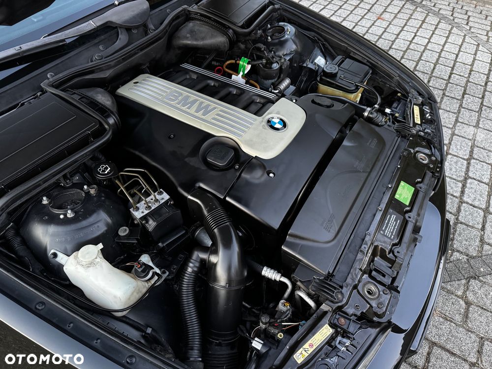 BMW Seria 5 530d Touring Edition Sport - 36