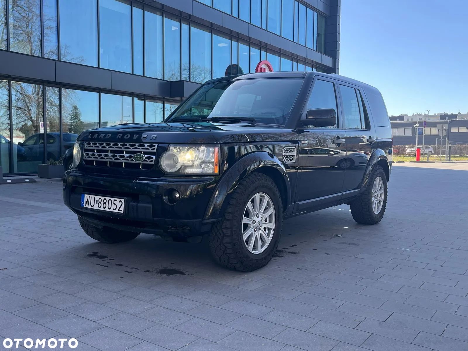 Land Rover Discovery IV 2.7D V6 HSE - 1
