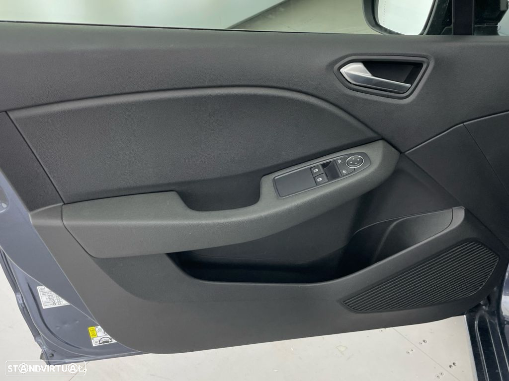 Renault Clio 1.0 TCe Limited - 18