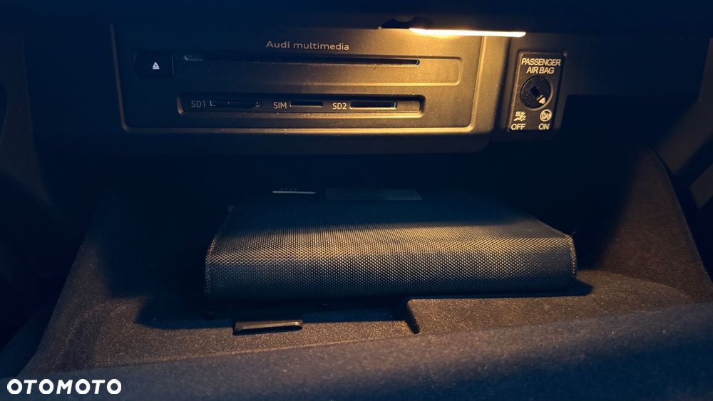 Audi A4 Avant 2.0 TDI ultra S tronic sport - 37