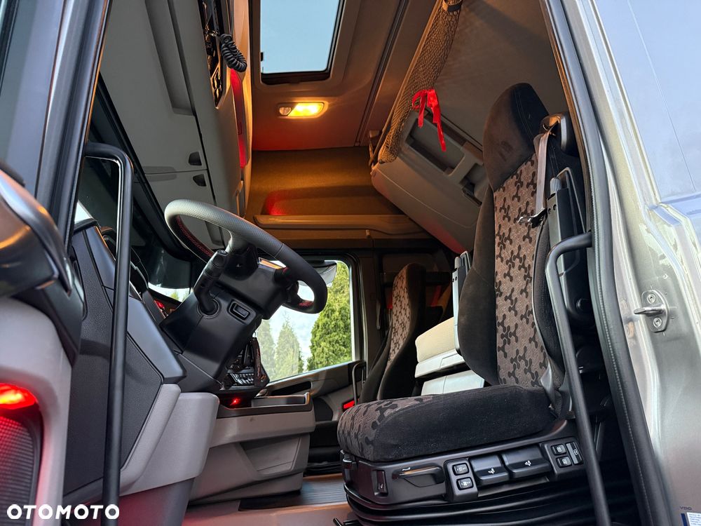Scania - 24