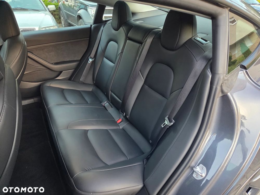 Tesla Model 3 Standard Reichweite Plus Hinterradantrieb - 16