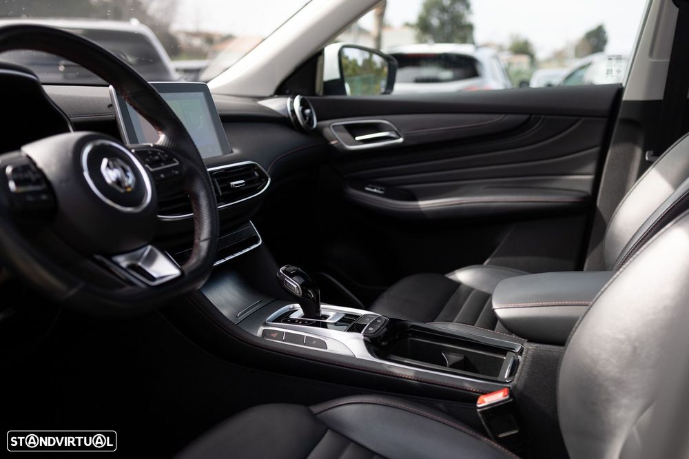 MG EHS 1.5 T-GDI Plug-in Hybrid Luxury - 7