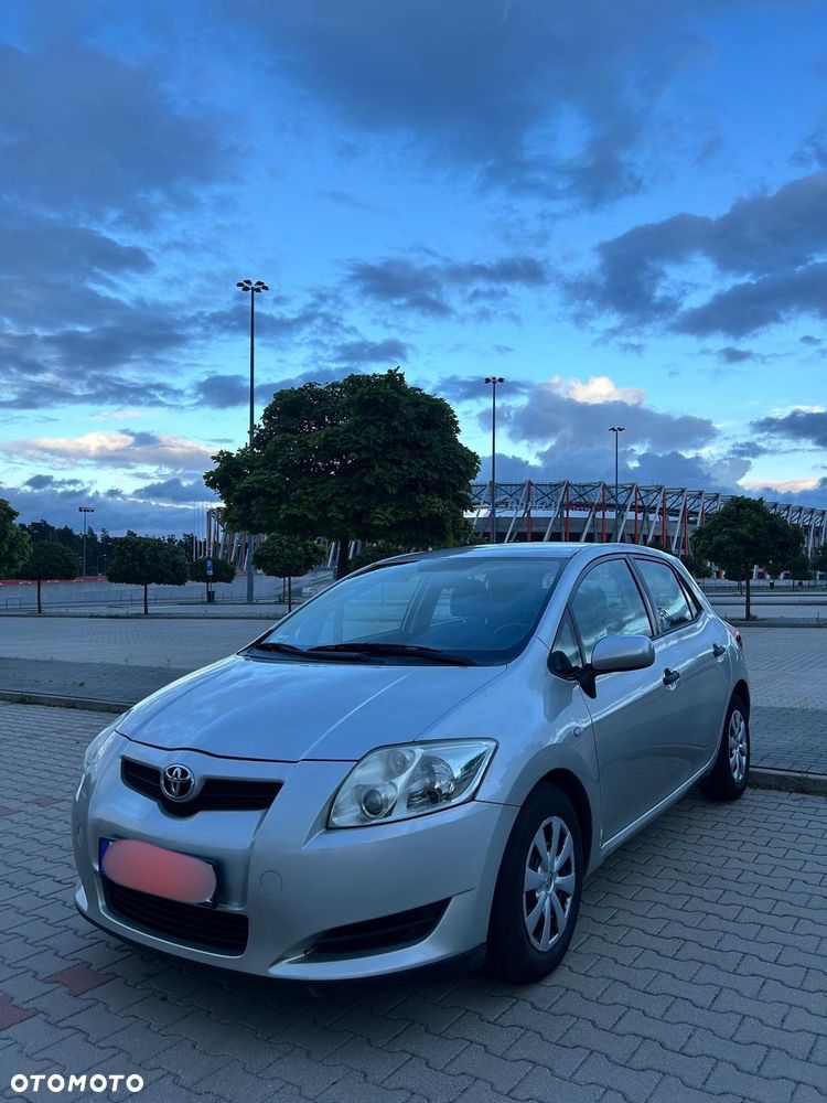 Toyota Auris - 2