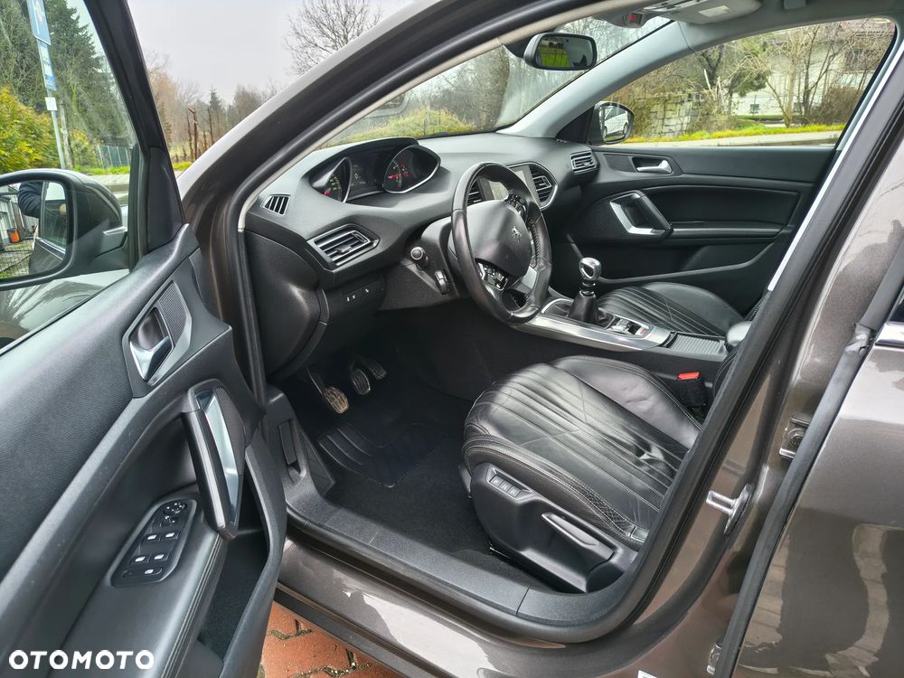 Peugeot 308 PureTech 130 GPF Stop & Start Allure - 13