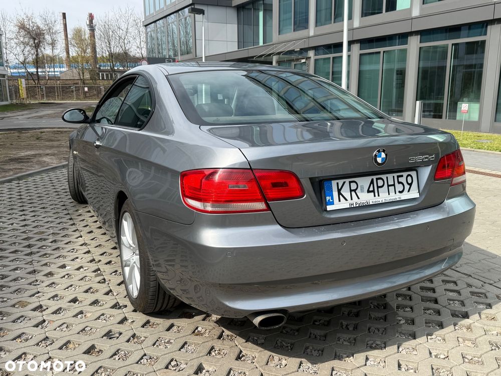 BMW Seria 3 320d DPF - 8