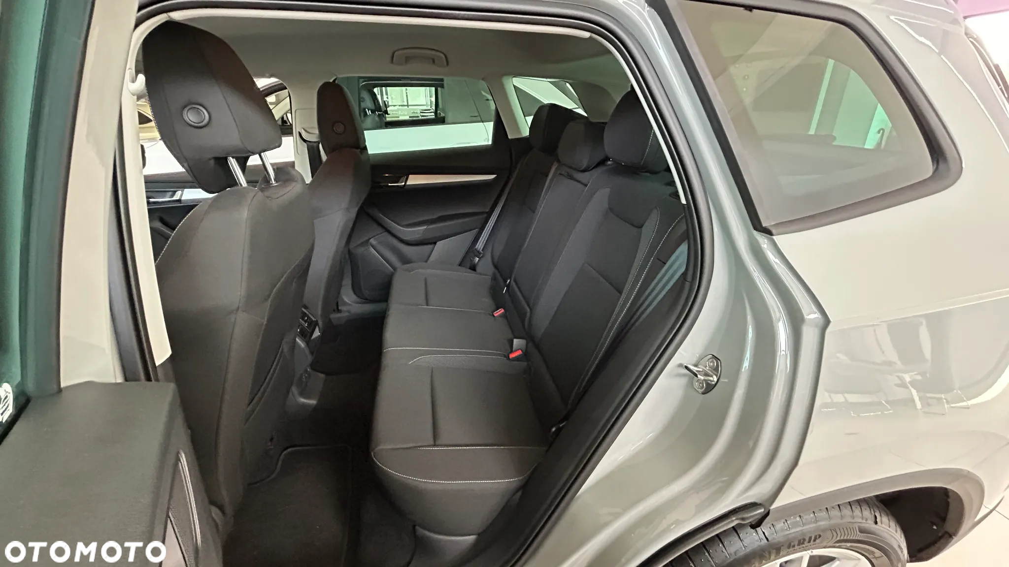 Skoda Karoq 1.5 TSI ACT Edition 130 DSG - 4