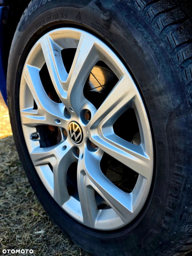 Volkswagen Caravelle - 6