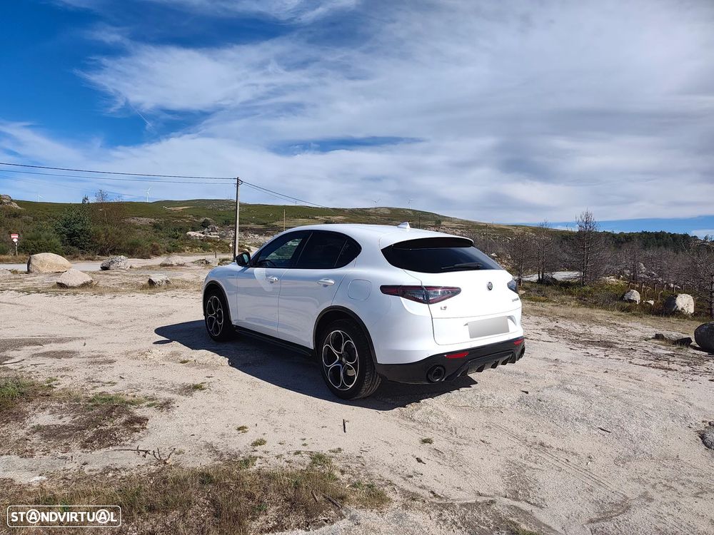 Alfa Romeo Stelvio 2.0 T Veloce TI Q4 AT8 — photo 5