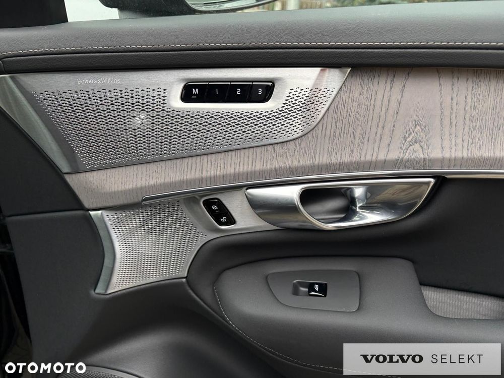 Volvo XC 90 - 22