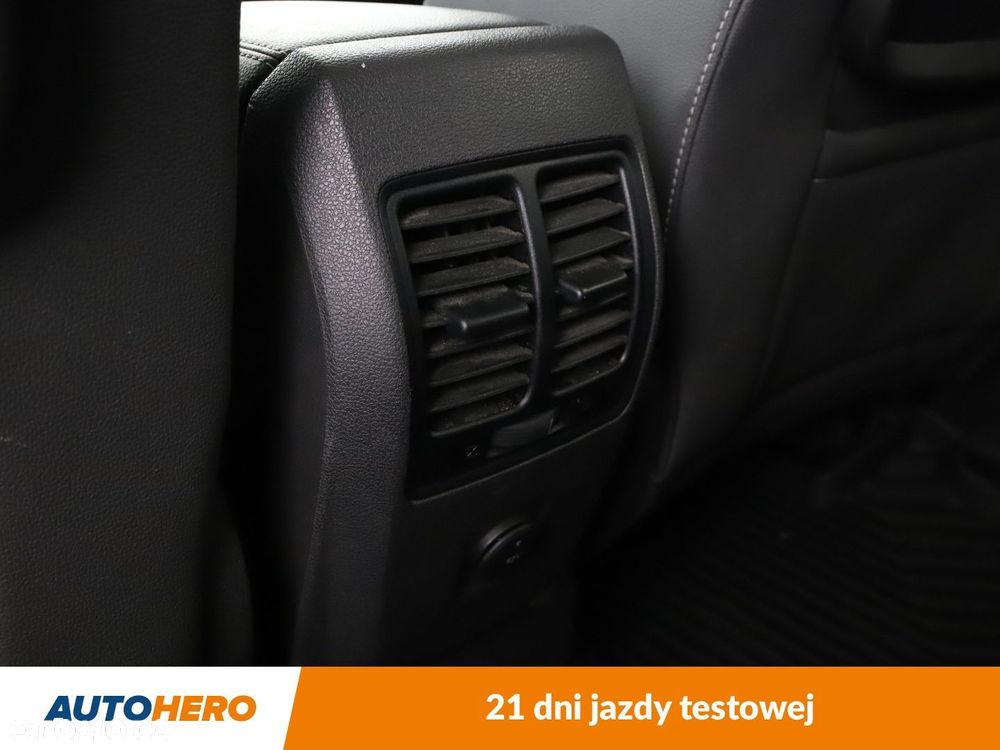 Ford Kuga - 33