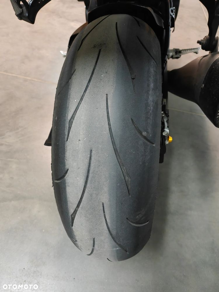 Suzuki GSX-R - 8