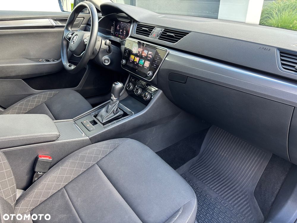 Skoda Superb - 35