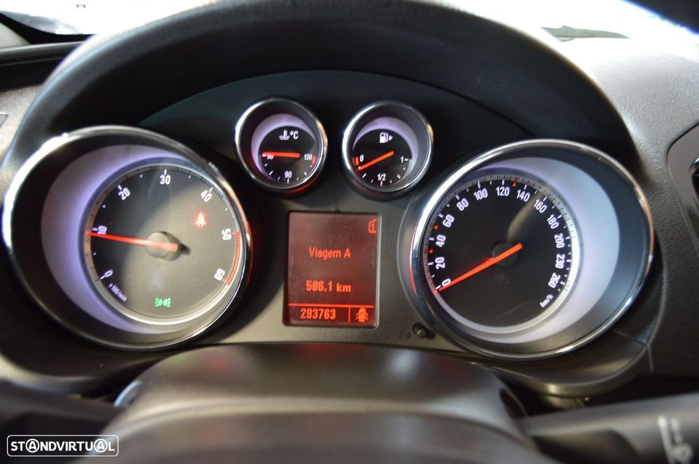 Opel Insignia Sports Tourer 2.0 CDTi Cosmo - 33