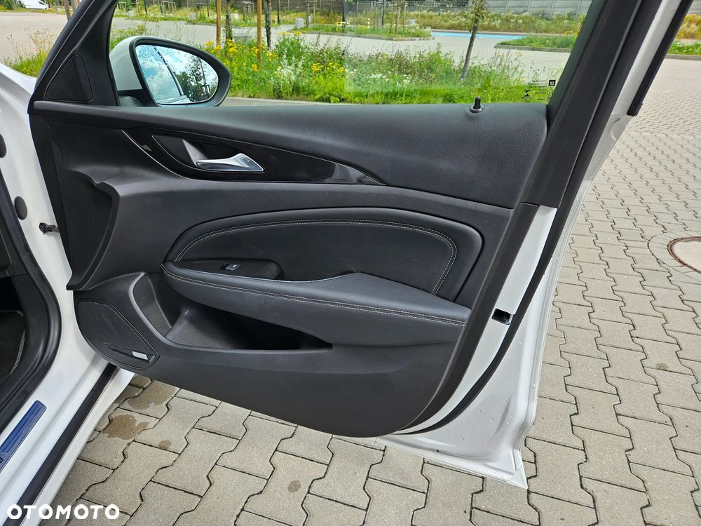 Opel Insignia 2.0 BiTurbo D 4x4 Automatik GSI - 21