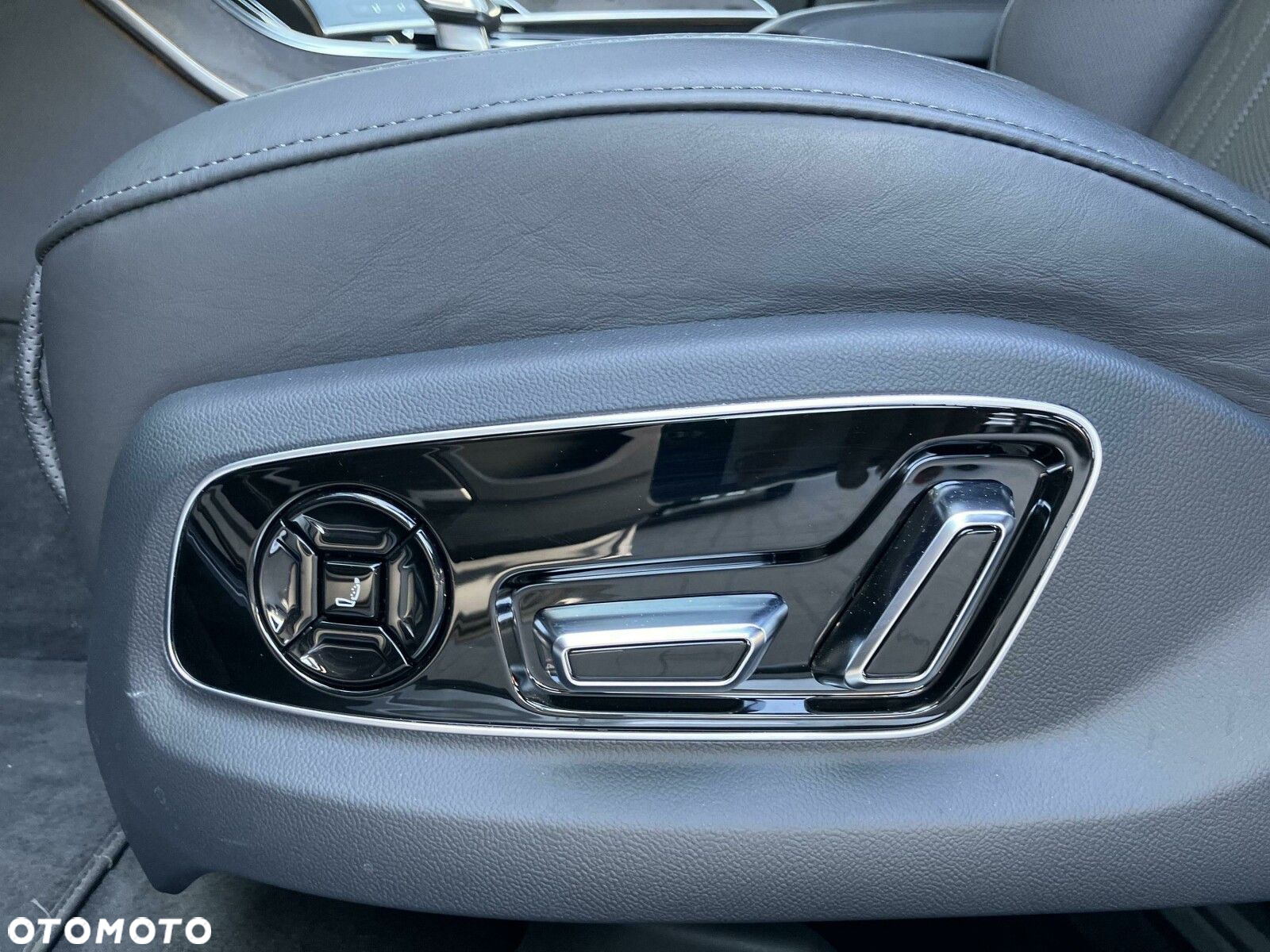 Audi A8 - 14
