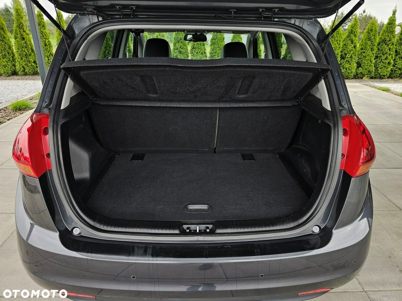Kia Venga - 27