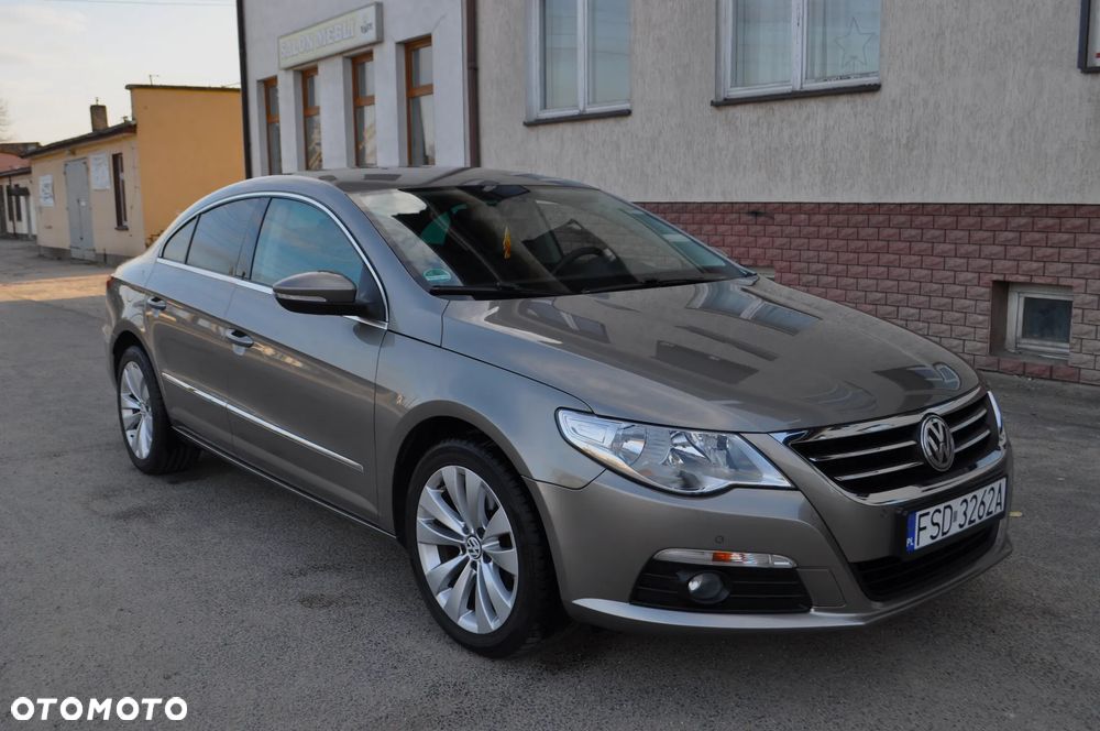 Volkswagen Passat CC - 1