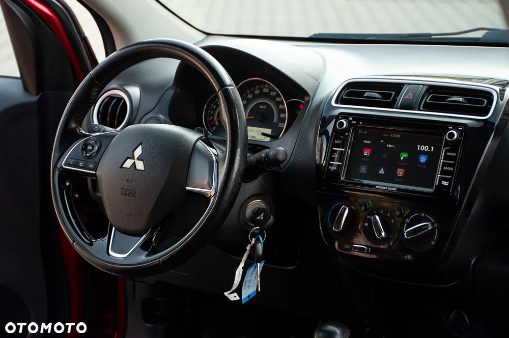 Mitsubishi Space Star 1.2 CVT Intro Edition+ - 33