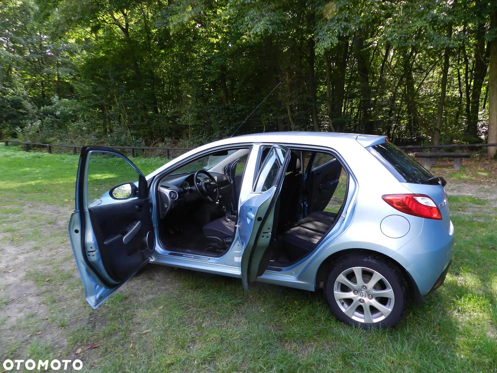 Mazda 2 - 6