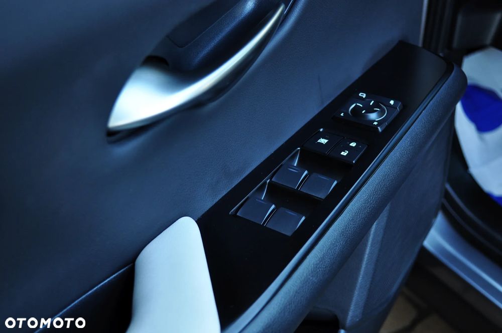 Lexus UX 250h Prestige 2WD - 12