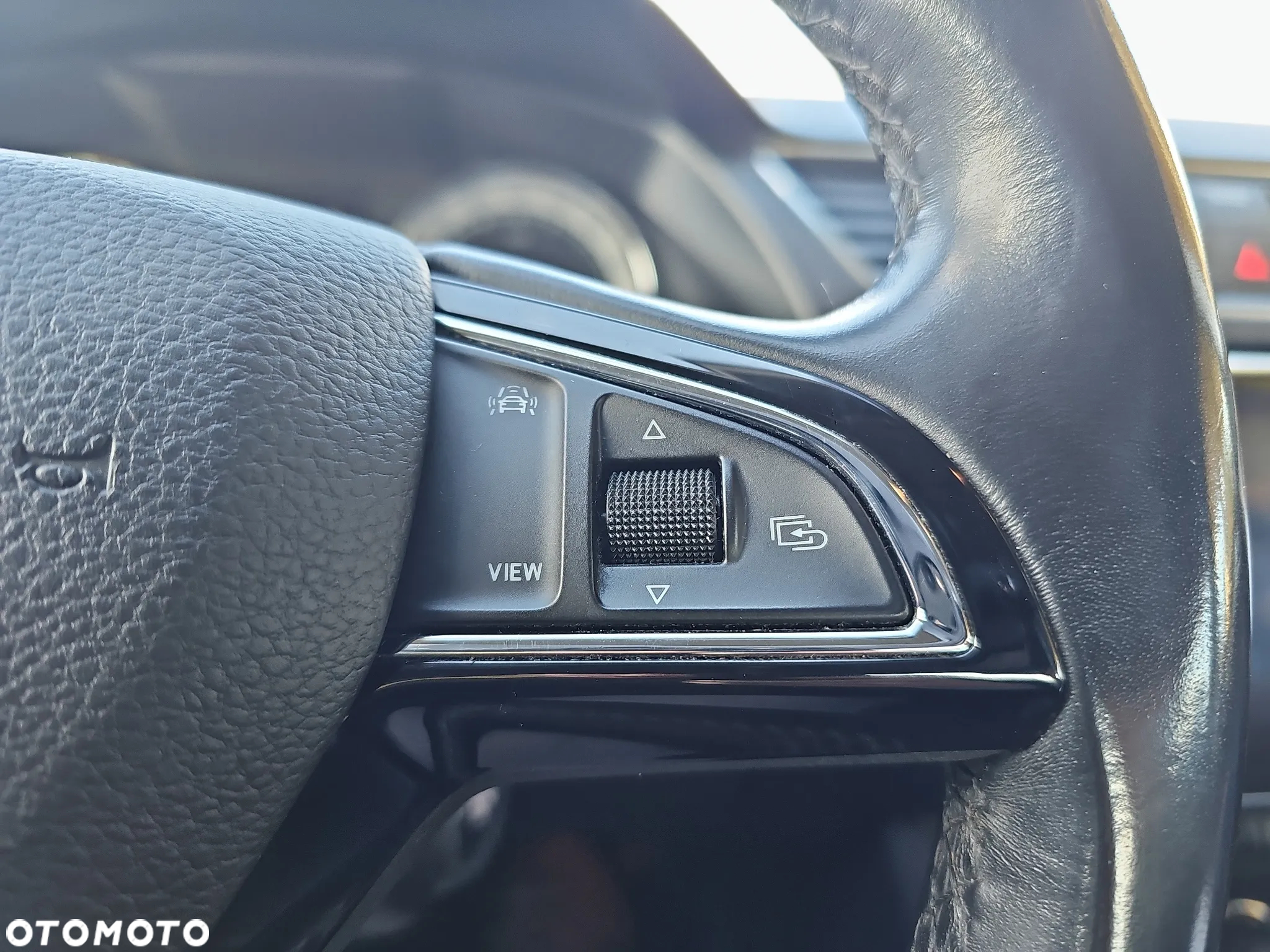 Skoda Superb 2.0 TSI Ambition DSG - 21