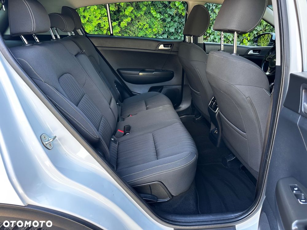 Kia Sportage 1.6 GDI 2WD ISG Dream-Team Edition - 25