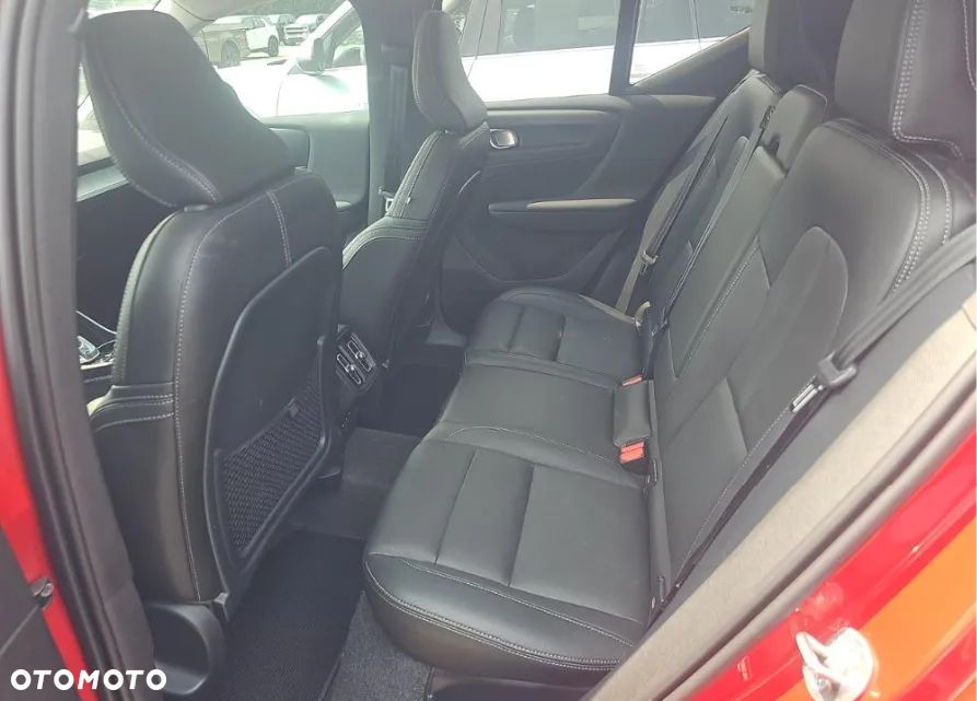 Volvo XC 40 B5 B AWD Ultimate Dark - 11