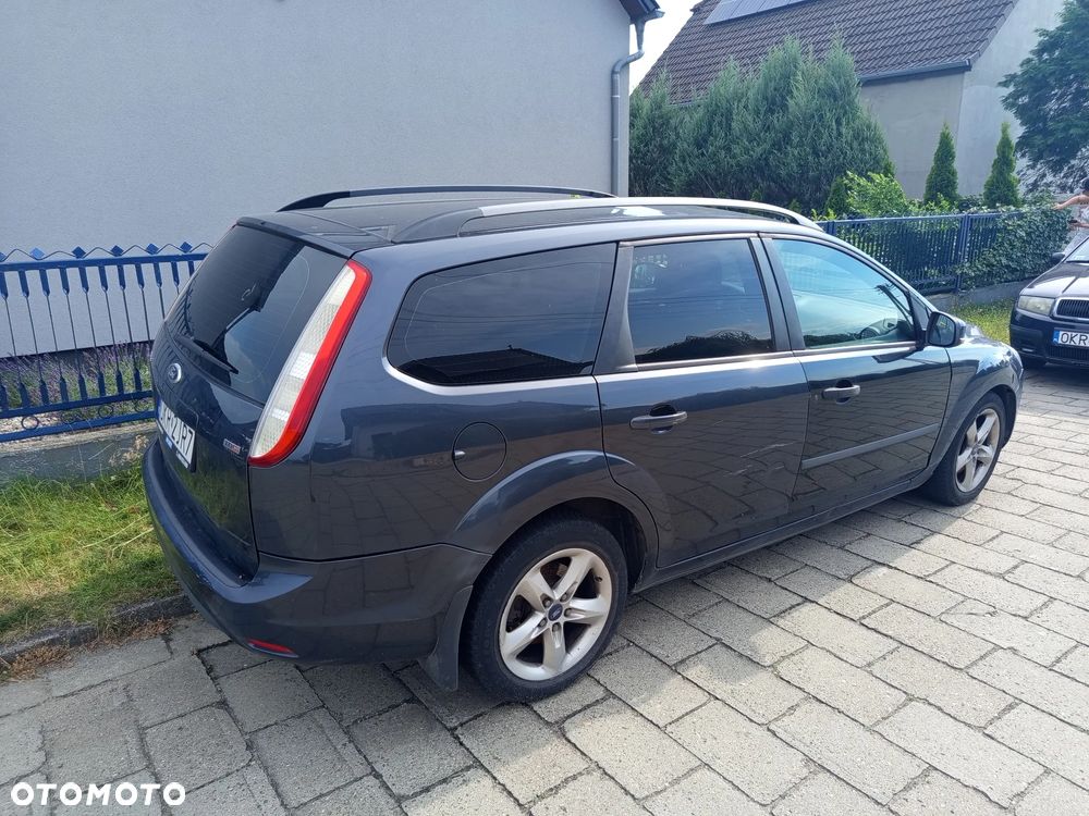 Ford Focus 1.8 TDCi Ambiente - 5