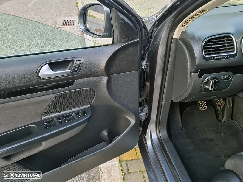 VW Golf Variant 1.6 TDi Best Edition Bluetooth - 11