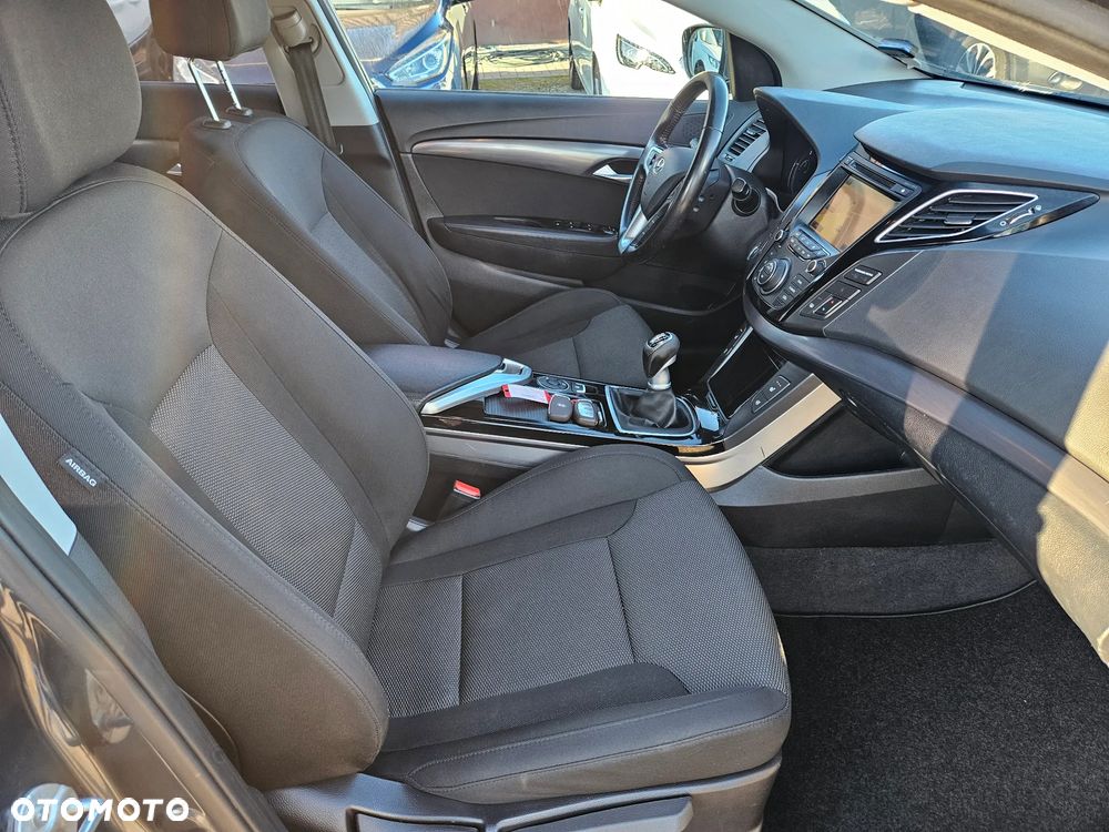 Hyundai i40 Kombi 1.7 CRDi Trend - 16