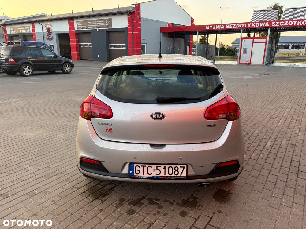 Kia Ceed - 6