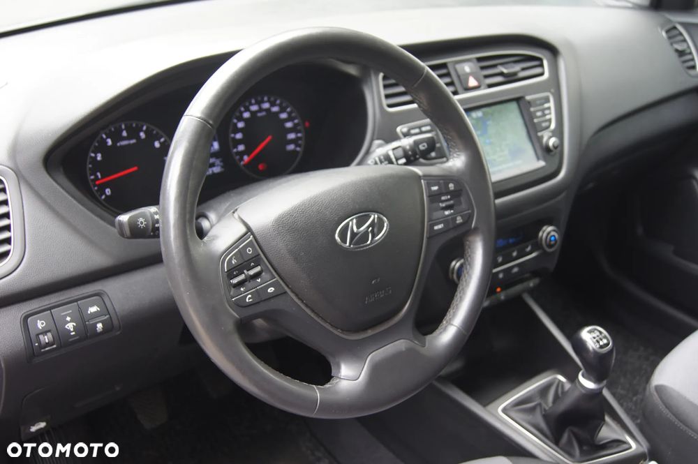 Hyundai i20 blue 1.2 YES!+ - 12