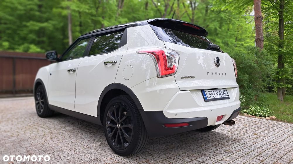 SsangYong/KGM Tivoli e-XDi 160 2WD Black+White - 21