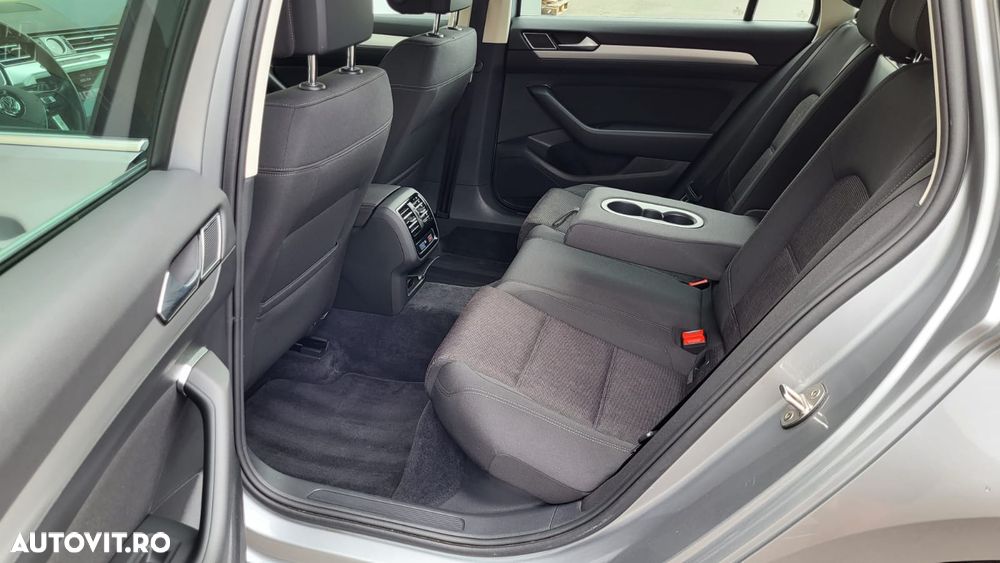 Volkswagen Passat 2.0 TDI DSG Highline - 7