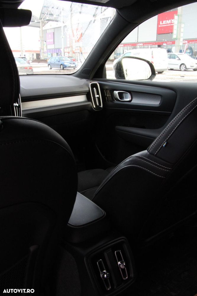 Volvo XC 40 Recharge Twin Motor AWD Ultimate - 22